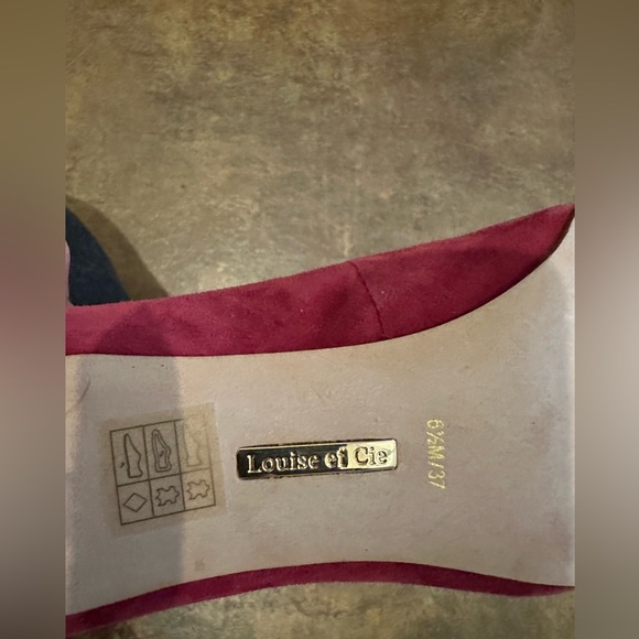 Louise et Cie Elegant Burgundy Suede Heels - Picture 2 of 4